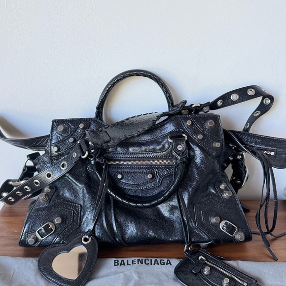 Black Leather Women's Bag - Picture 2 of 4